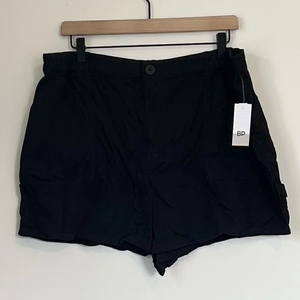 NWT BP by Nordstrom Black Pull-On Cargo Shorts - Size: 1X